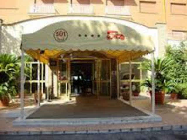 9ddddfc67411446678a1cb93e01e6ff1