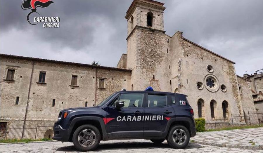 Spacciavano davanti scuola, individuati 3 ragazzini di San Giovanni in Fiore 51 Abbazia Florenze San Giovanni in Fiore carabinieri
