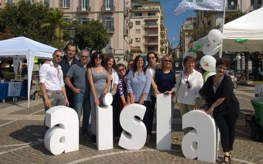Giornata nazionale sulla SLA, in 4 piazze calabresi per "dare aiuto e risposte concrete" (AUDIO) 53 Aisla piazze