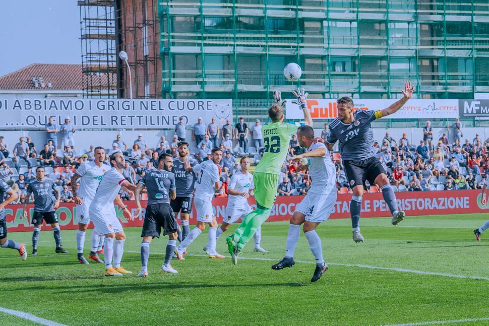 Si ferma la corsa del Cosenza. Rossoblu sconfitti ad Alessandria, decide Di Gennaro 68 Alessandria Cosenza