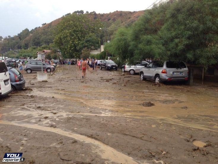 Fango e allagamenti. Si contano i danni nel catanzarese dopo la bomba d'acqua di ieri 200 Allagamento Jonio1