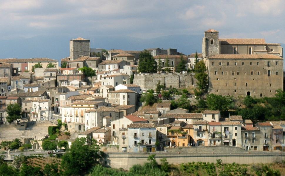 Altomonte, apre il mercatino dell’antiquariato e del modernariato 51 Altomonte 13