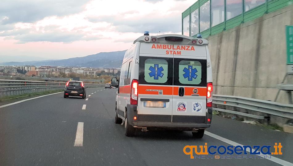 Ambulanza Autostrada A2 01 1