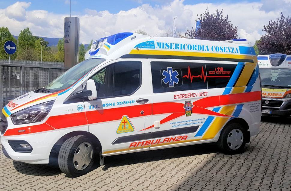 Tutto pronto per il rientro del giovane di Cosenza bloccato in Olanda 51 Ambulanza Cosenza misericordia3