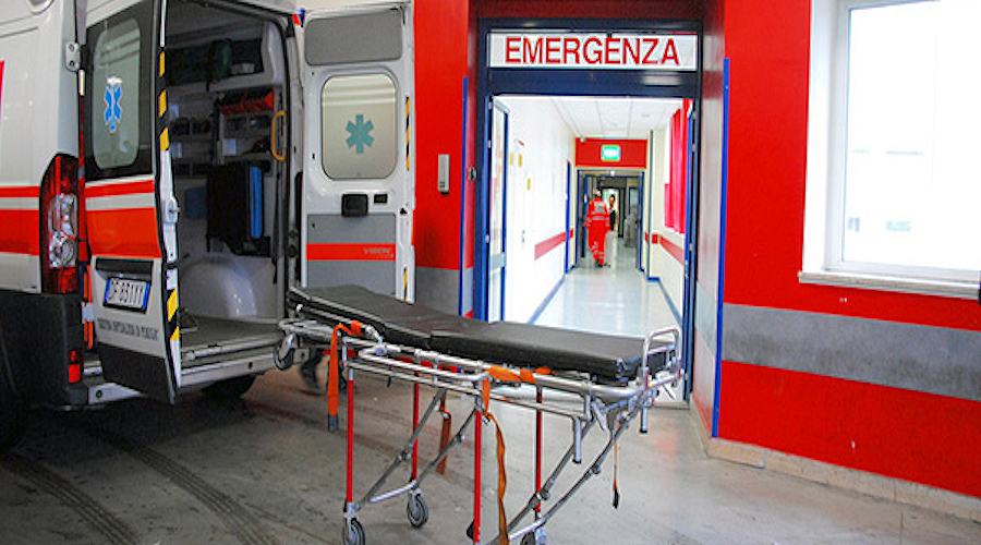 Ambulanza pronto soccorso ospedale ok
