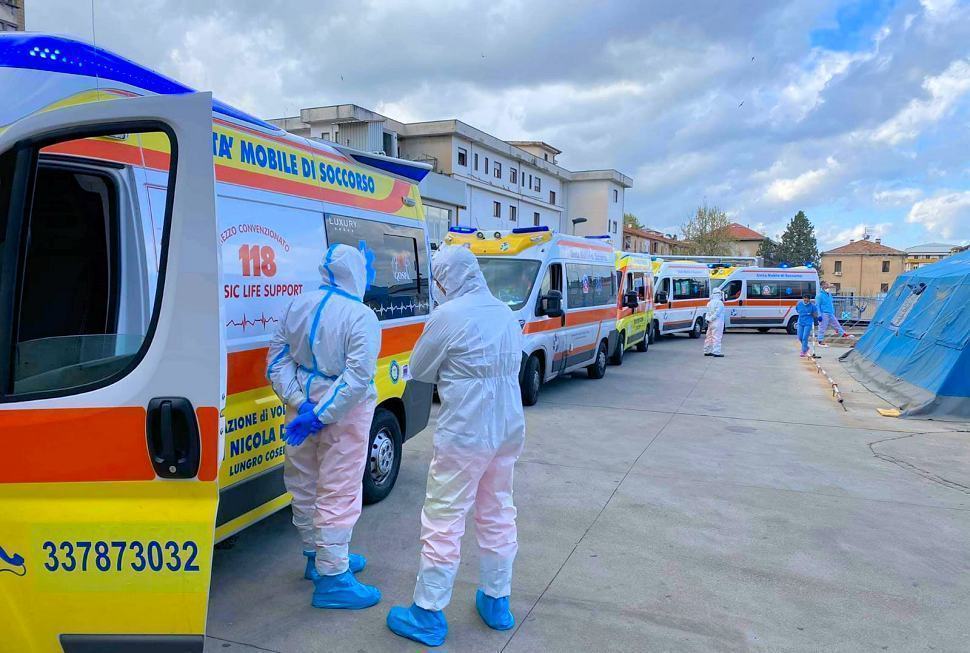 Emergenza covid nel cosentino, il Governo "massima attenzione sulla Calabria" 51 Ambulanze Cosenza 1 1