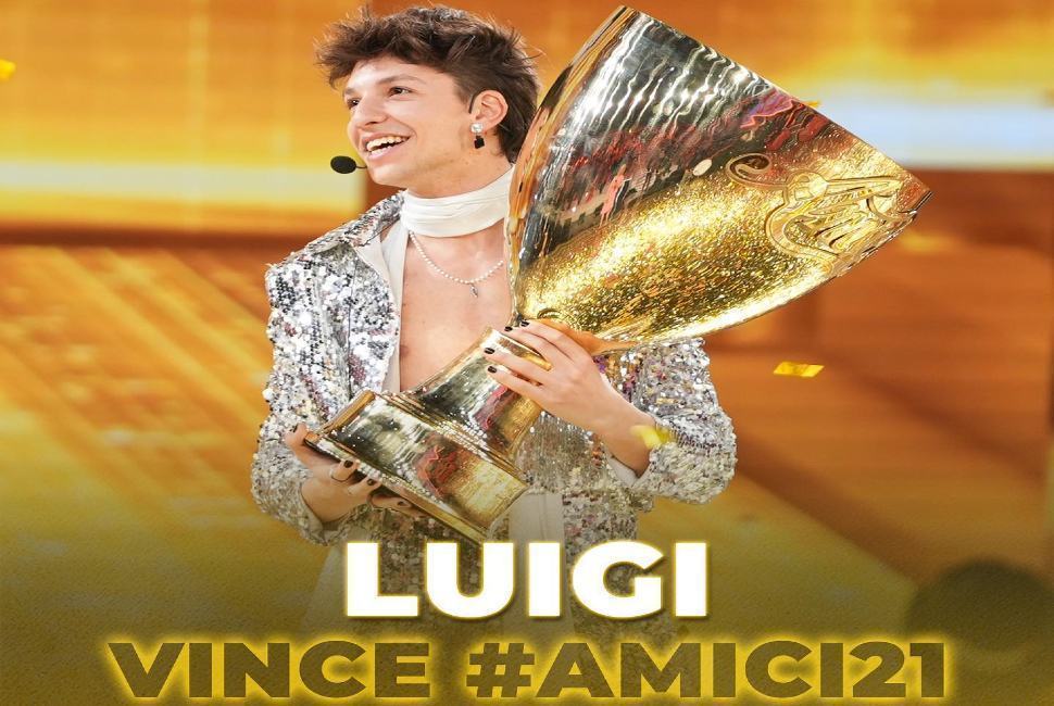"Amici 21", trionfa il cantante calabrese Luigi Strangis 51 Amici Luigi