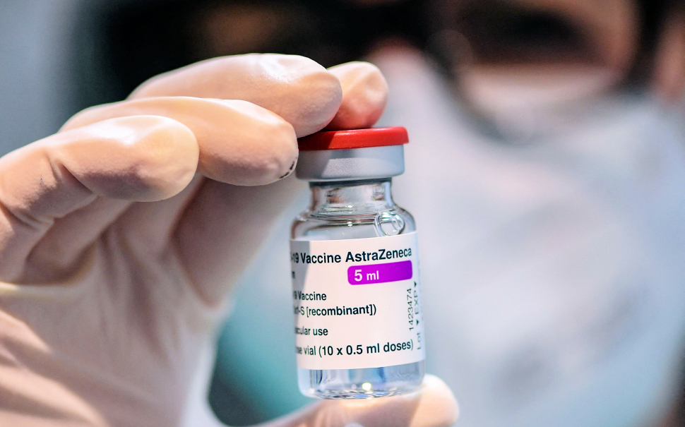 AstraZeneca vaccino 18