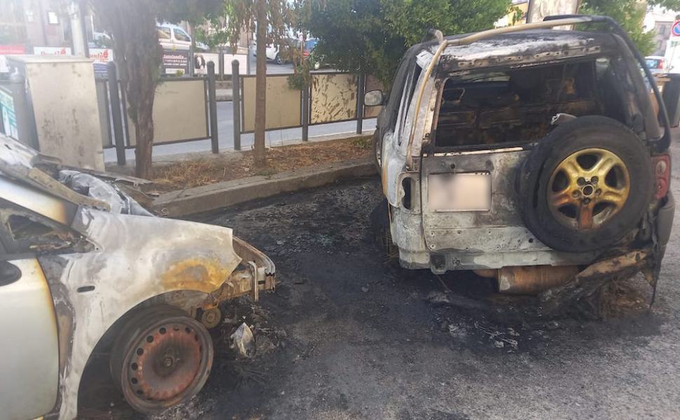 Auto consigliere comunale Lavaca incendiata