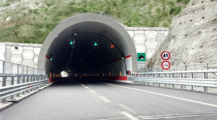 Autostrada galelria 6 macrolotto