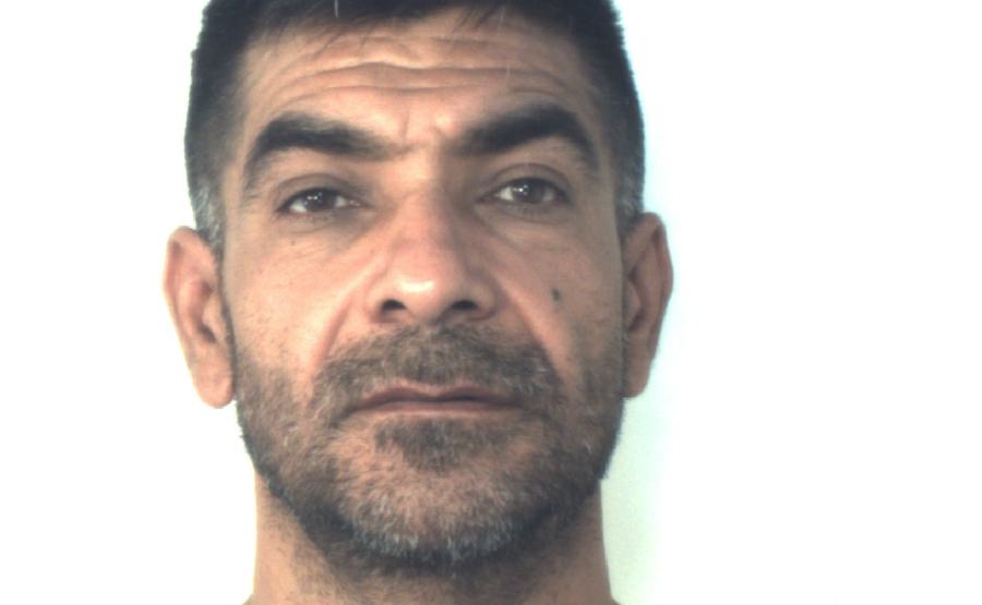 Latitante arrestato mentre "rinfrescava" le pareti di casa della suocera 51 Berlingeri Donato