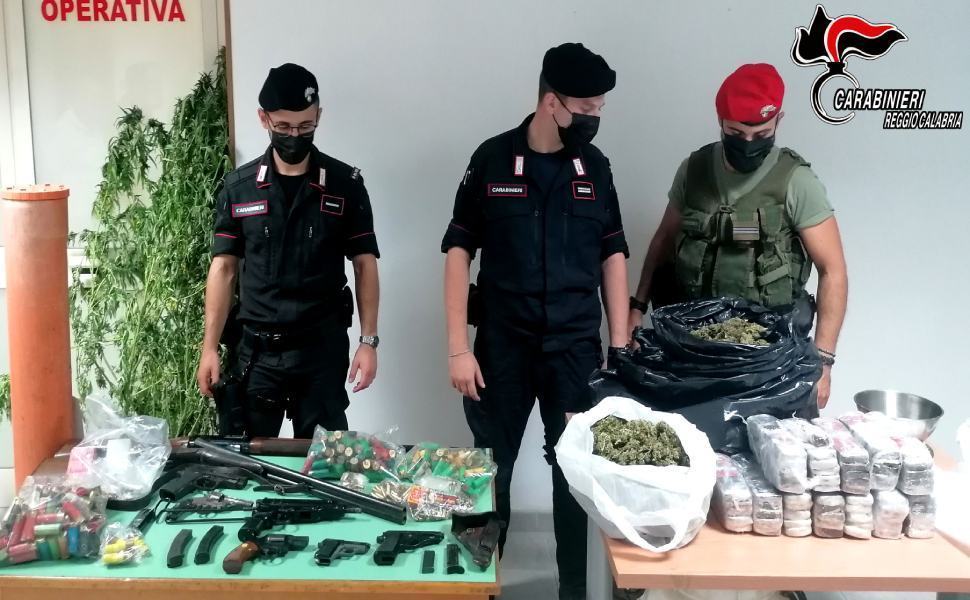 Bianco carab armi e droga
