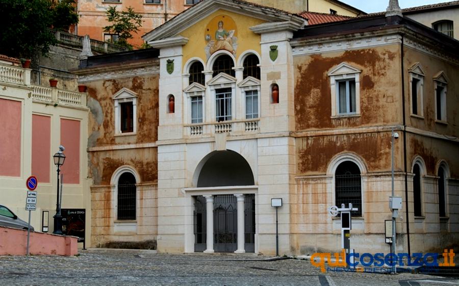 Biblioteca civia Cosenza 1