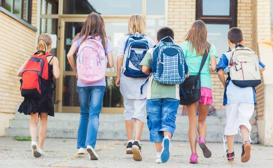 Scuola, Di Natale: "posticipare apertura lunedì 28. Bisogna partire in sicurezza" 51 Bimbi scuola 1