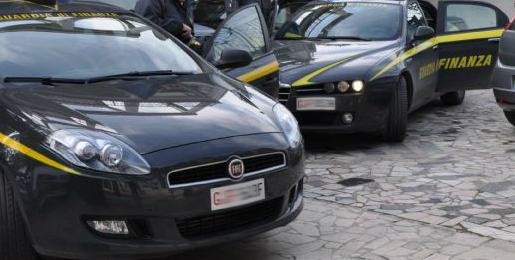 Blitz Guardia Finanza 1