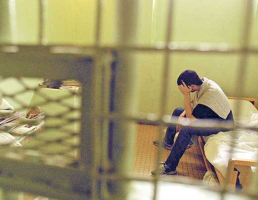 Detenuto del carcere minorile di Catanzaro tenta il suicidio due volte in 48 ore 203 CARCERE MINORILE