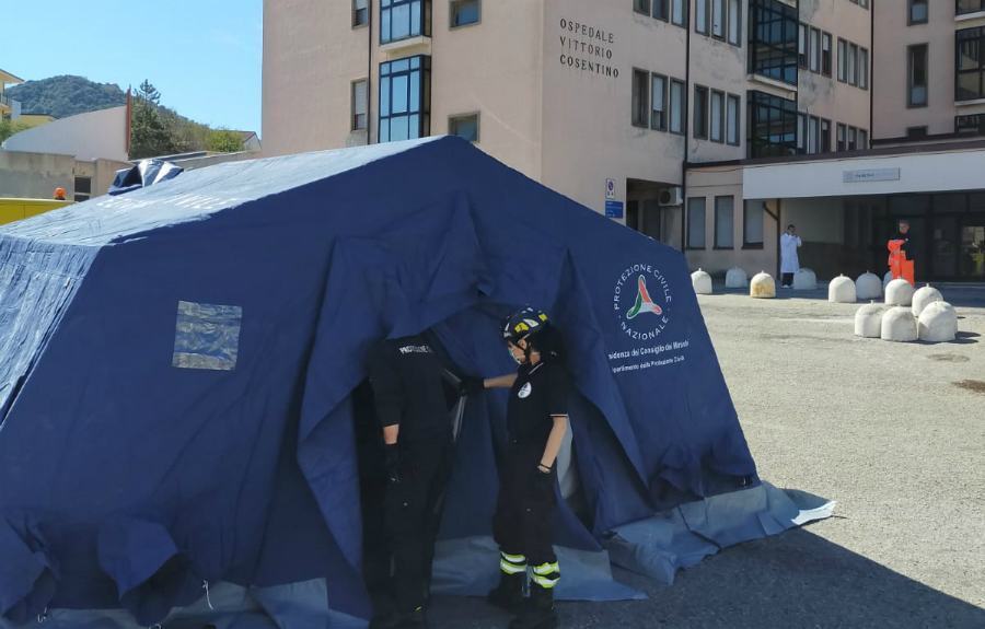 Cariati, sindaco su tenda pre-triage mai attivata: "basta rimpalli di responsabilità" 53 CARIATI PRETRIAGE tenda ospedale