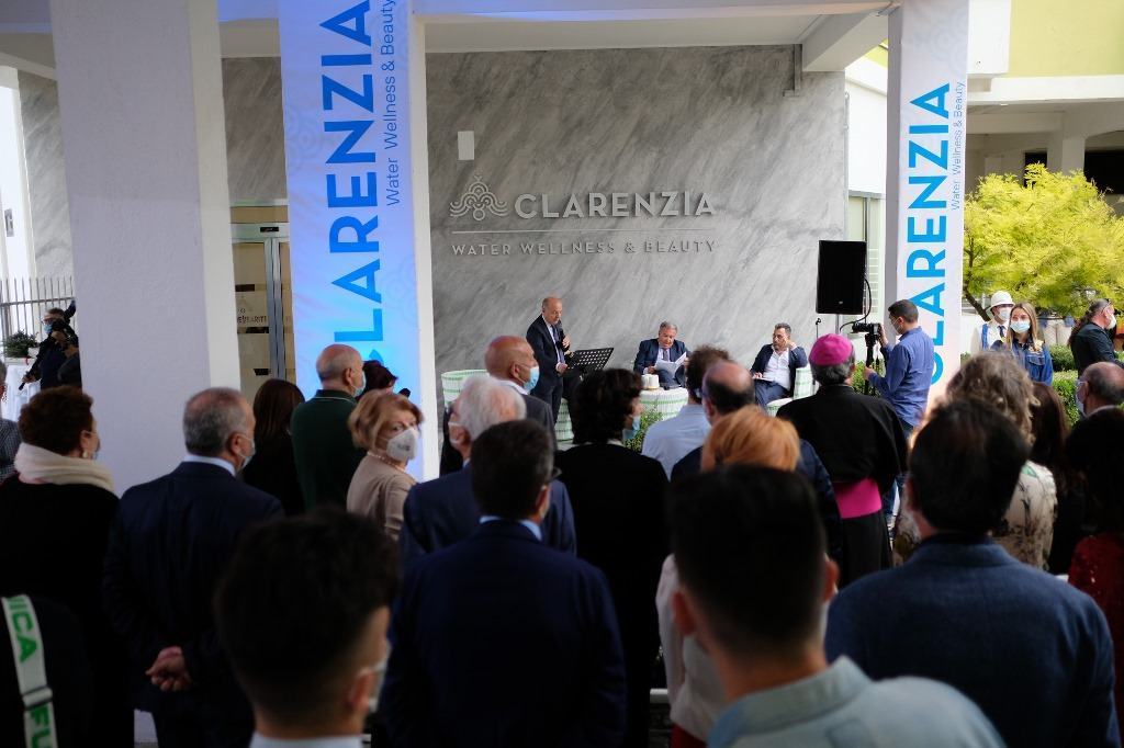 CLARENZIA 220620 29