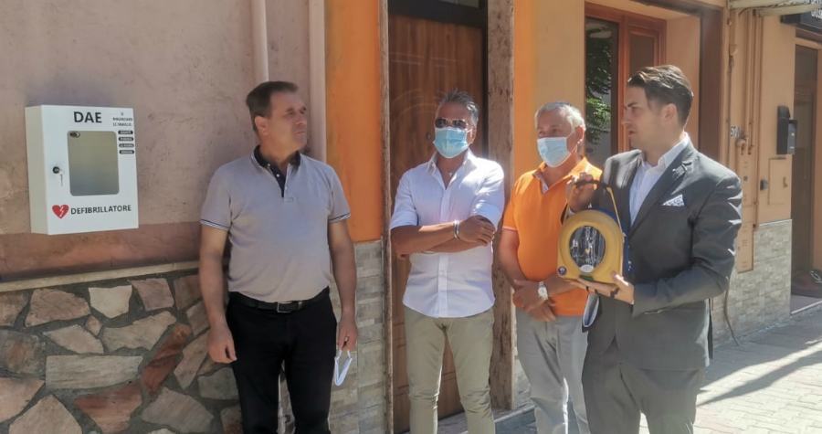 CONSEGNA DEFIBBRILATORE