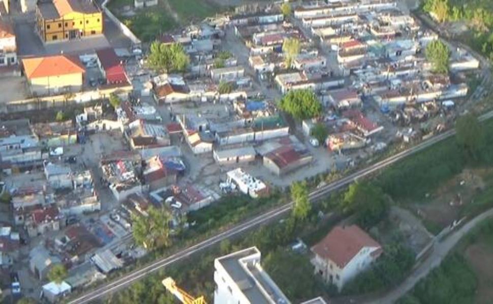 Lamezia, riunione per chiudere il campo rom e puntare all'integrazione 51 Campo rom Lamezia 1