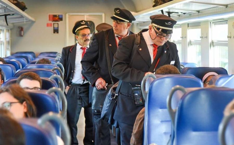 Capotreno controllore treno