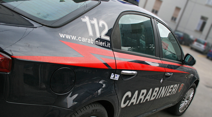 Rivalità in amore a Cosenza, uomo aggredito si rifugia in un bar del centro 51 Carabinieri 1