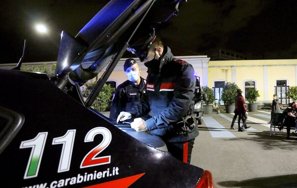Controlli movida, denuncia bis per un biologo pusher con la droga in auto 51 Carabinieri 192
