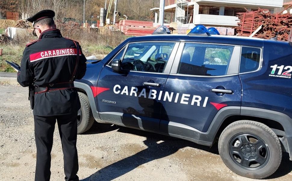 Emergenza incendi, colti in flagranza mentre appiccavano fuoco: 2 denunce 51 Carabinieri 207