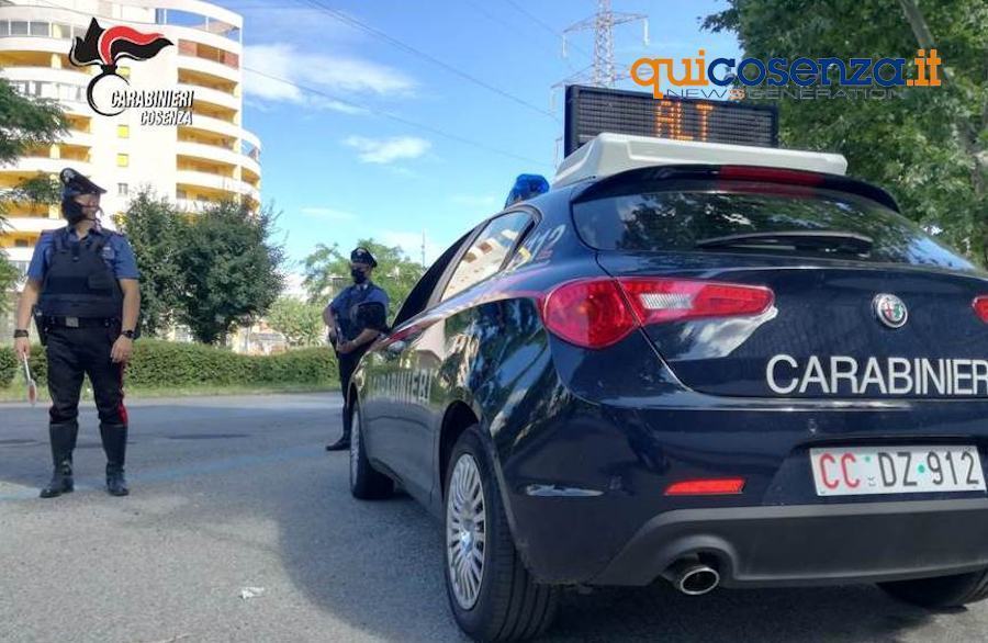 Rende, sequestrati 2 chili di eroina. Erano nascosti nel parcheggio del Metropolis 77 Carabinieri Cosenza1 8