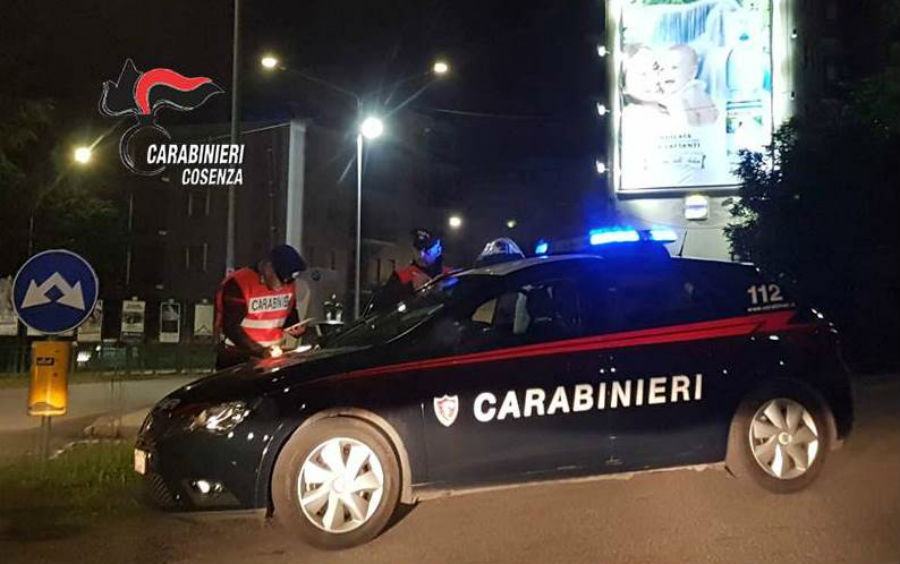 Spaccio di droga nei pressi dello svincolo autostradale, arrestati due coriglianesi 51 Carabinieri Cs autostrada