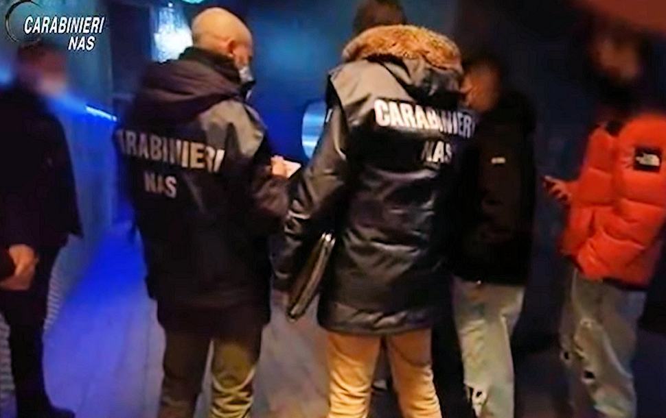 Carabinieri Nas Discoteca 1