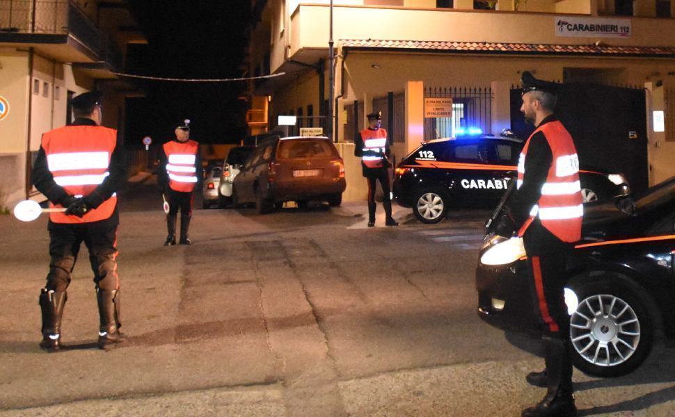 Violenza sessuale su due ragazzine, arrestati due trentenni 51 Carabinieri Rosarno