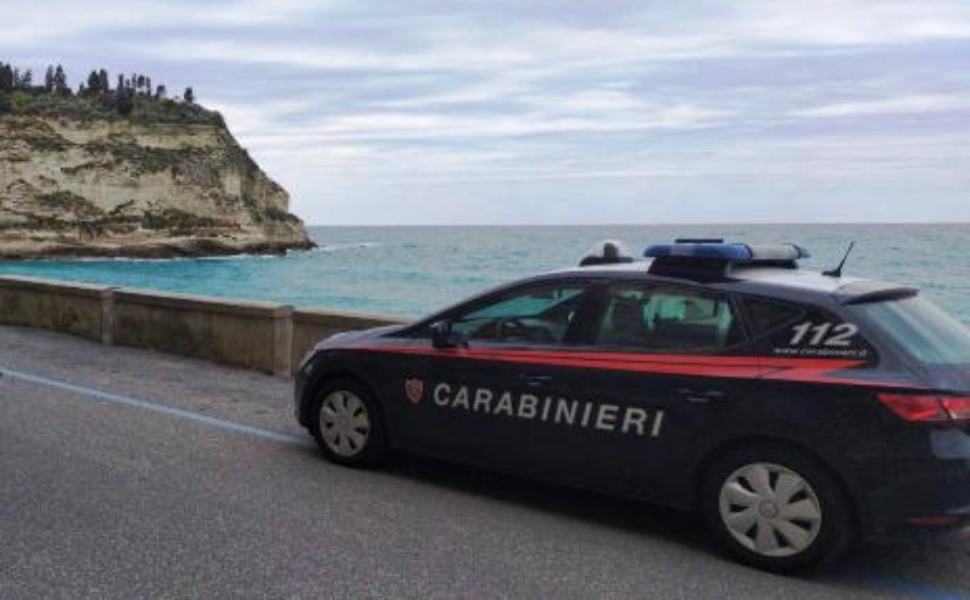 Turista trovato senza vita in mare, alloggiava in un hotel 51 Carabinieri Tropea 1