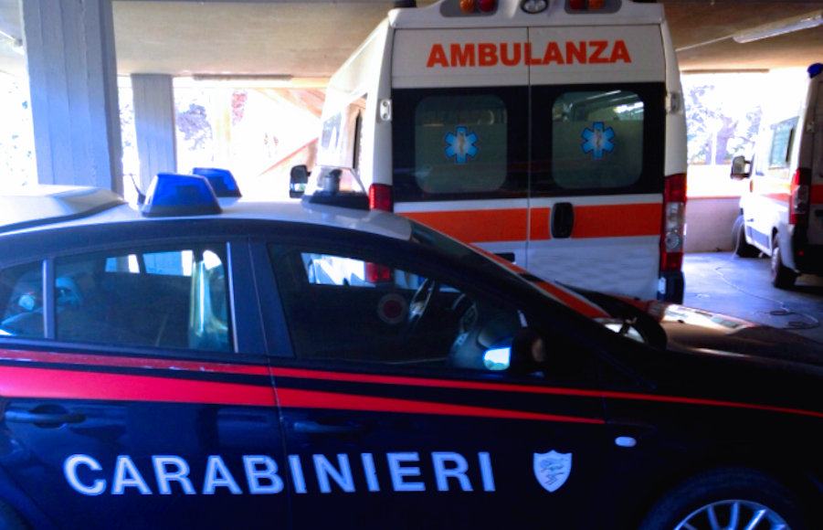 Carabinieri e ambulanza2 3