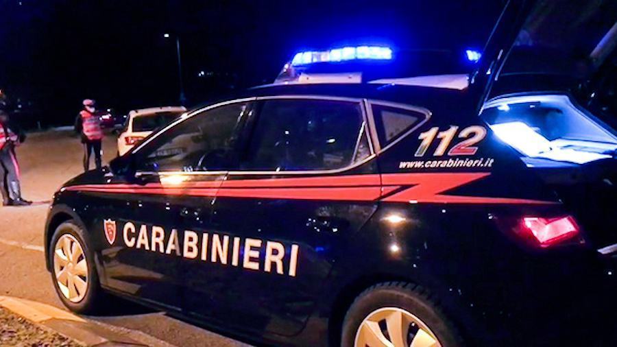 Carabinieri sera 13
