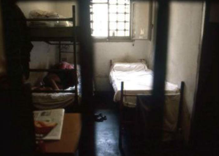 Detenuti sorpresi a produrre alcolici illegali in cella 71 Carcere inf
