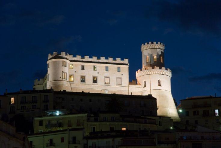 Al termine la rassegna 'Corigliano Calabro Fotografia' giunta quest’anno alla XIV edizione. 80 Castello corigliano c