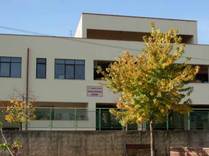 Centro anziani rende 3