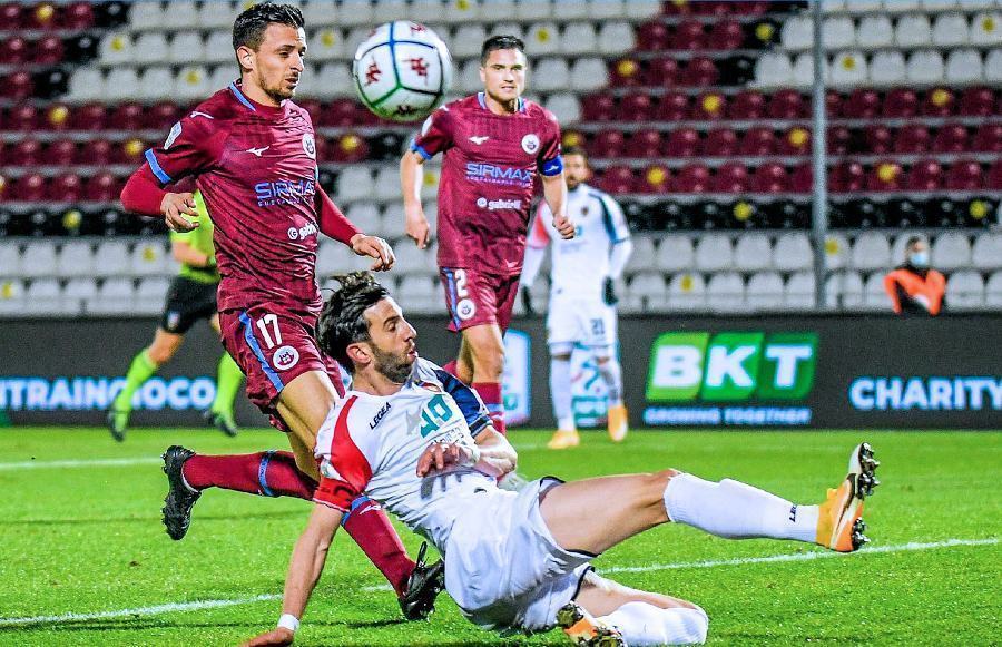 Cosenza, pari all'ultimo respiro. La zampata di Corsi riagguanta il goal lampo del Cittadella 56 Cittadella Cosenza 1