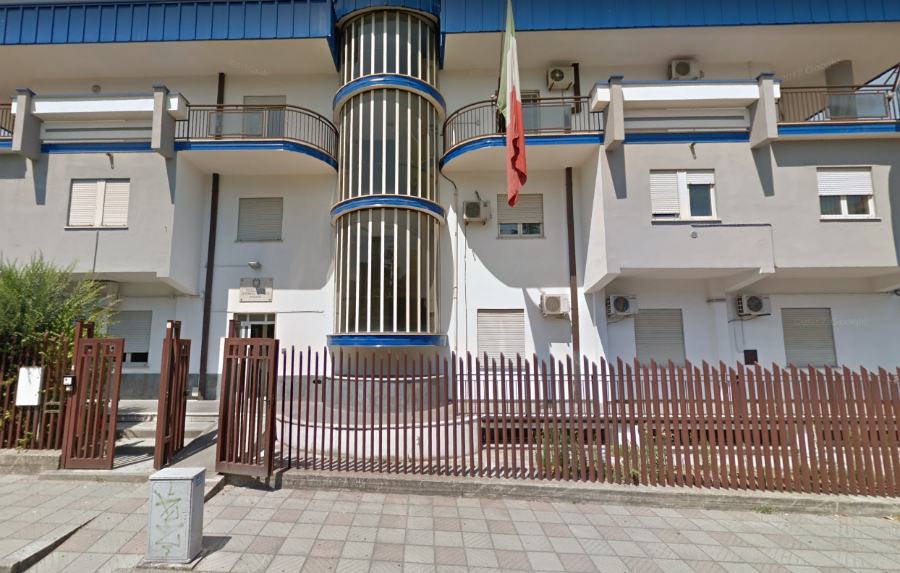 Droga, furto di arance e aggressione in ospedale: cinque arresti nella sibaritide 51 Commissariato Polizia Rossano