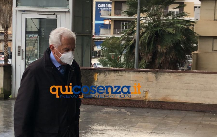 Sistema Cosenza: interdetti per un anno Scura, Cotticelli e Belcastro 53 Commissario Scura al tribunale cosenza ASP