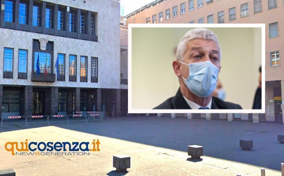 Blitz di Morra all'Asp, chiesta convocazione "urgente" del Consiglio comunale 51 Comune Cosenza morra 1
