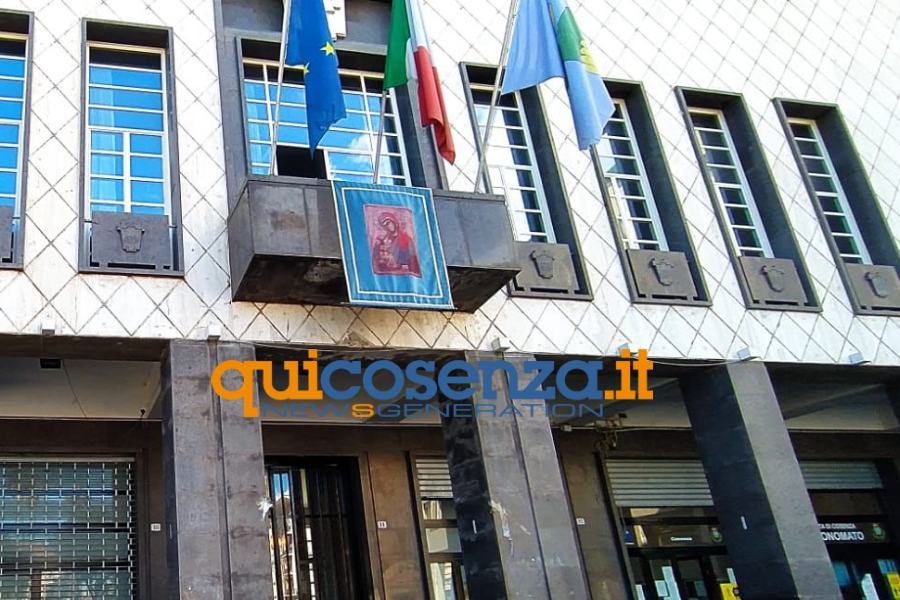 Cosenza, professionisti del Fondo Povertà senza stipendio da 8 mesi 62 Comune di Cosenza Palazzo dei bruzi 1