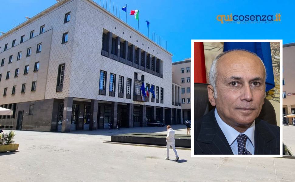 Comune di Cosenza Palazzo dei bruzi franz caruso 2