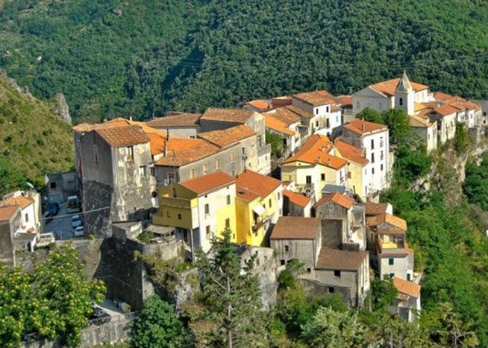 A Tortora campo estivo per i bambini e cure termali gratuite per gli anziani 188 Comune di Tortora