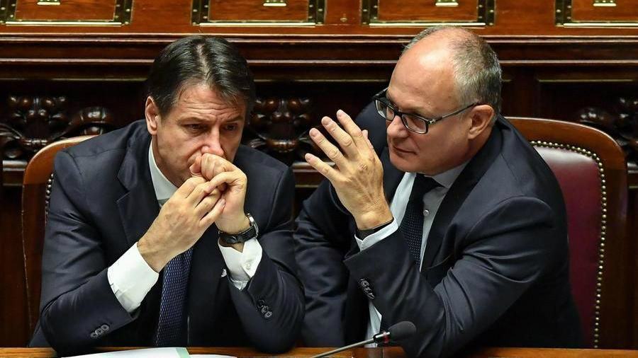 Conte e ministro economia