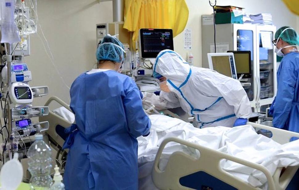 Covid, esenzione totale del ticket per tutti i pazienti colpiti da forma grave 51 Coronavirus d medici ospedale