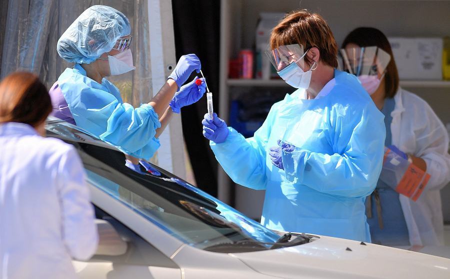 Contagi in calo e stretta sugli assembramenti. In Basilicata 36 migranti positivi 59 Coronavirus italia 5