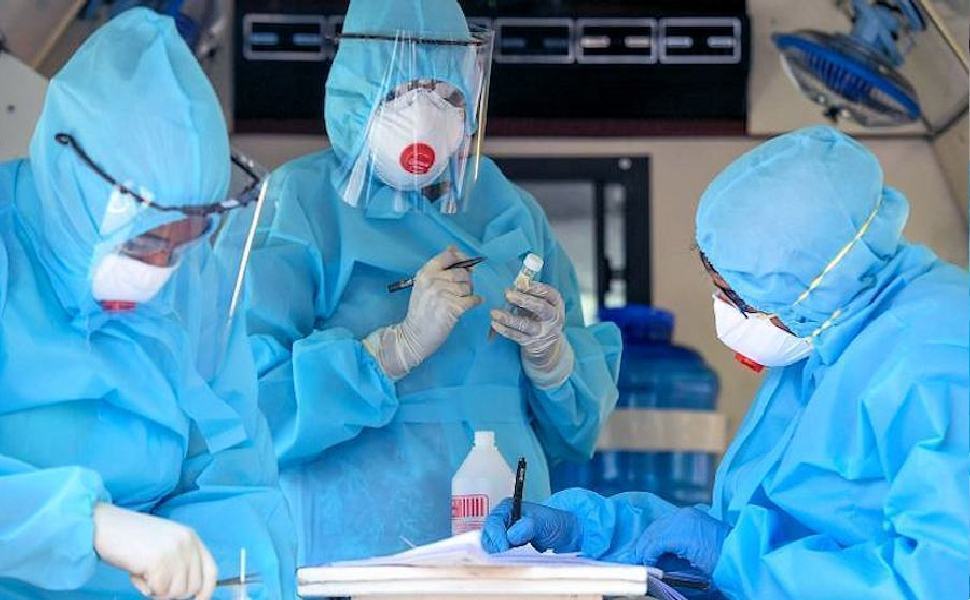 In Calabria +2.284 contagi, 766 solo a Cosenza. Risale il tasso di positività 51 Coronavirus medici 1 50
