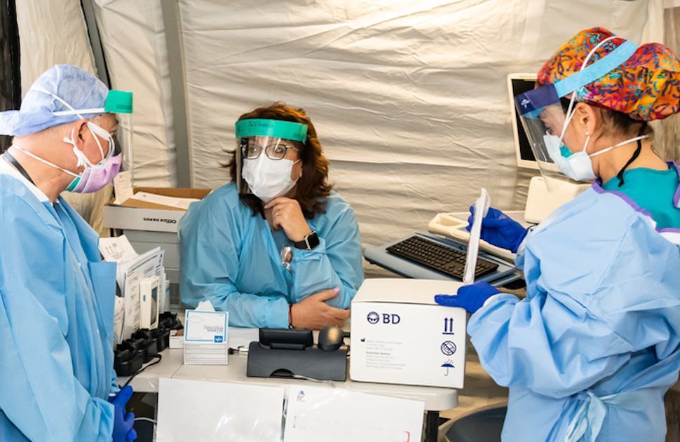 Contagi giù, in Calabria +1.619 e 7 decessi. Anziani reticenti sulla quarta dose 51 Coronavirus medici 69
